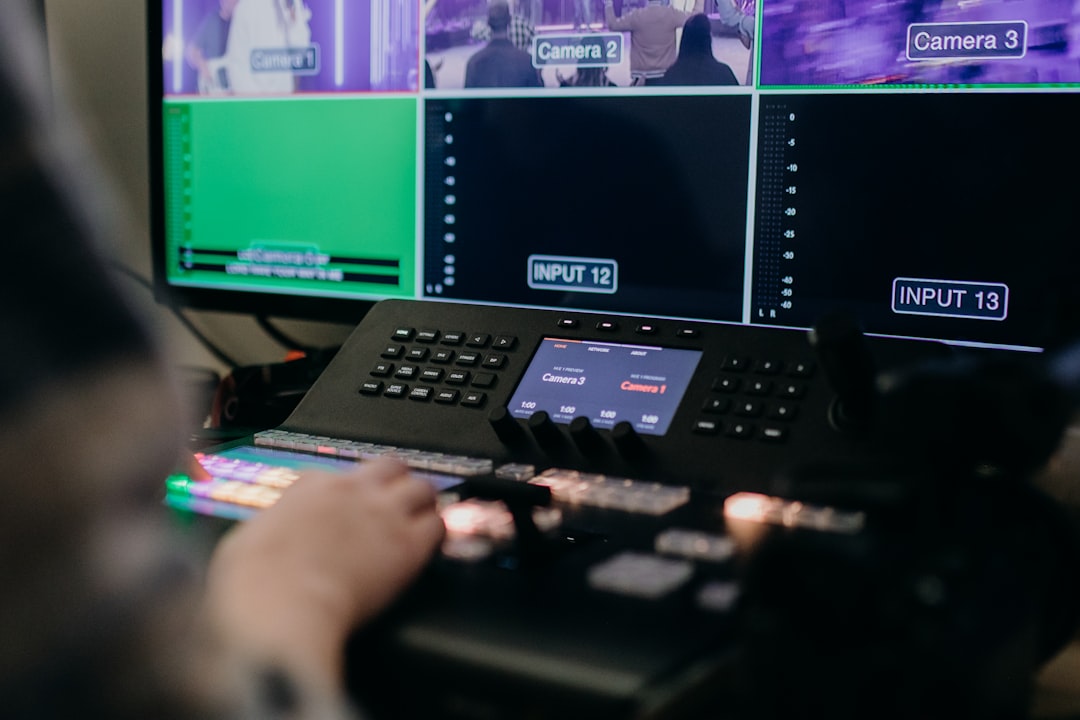 a-person-playing-a-music-instrument-uw0vjcgaeqy